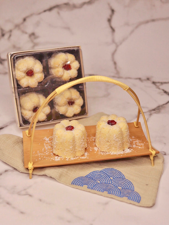 Coconut canelé